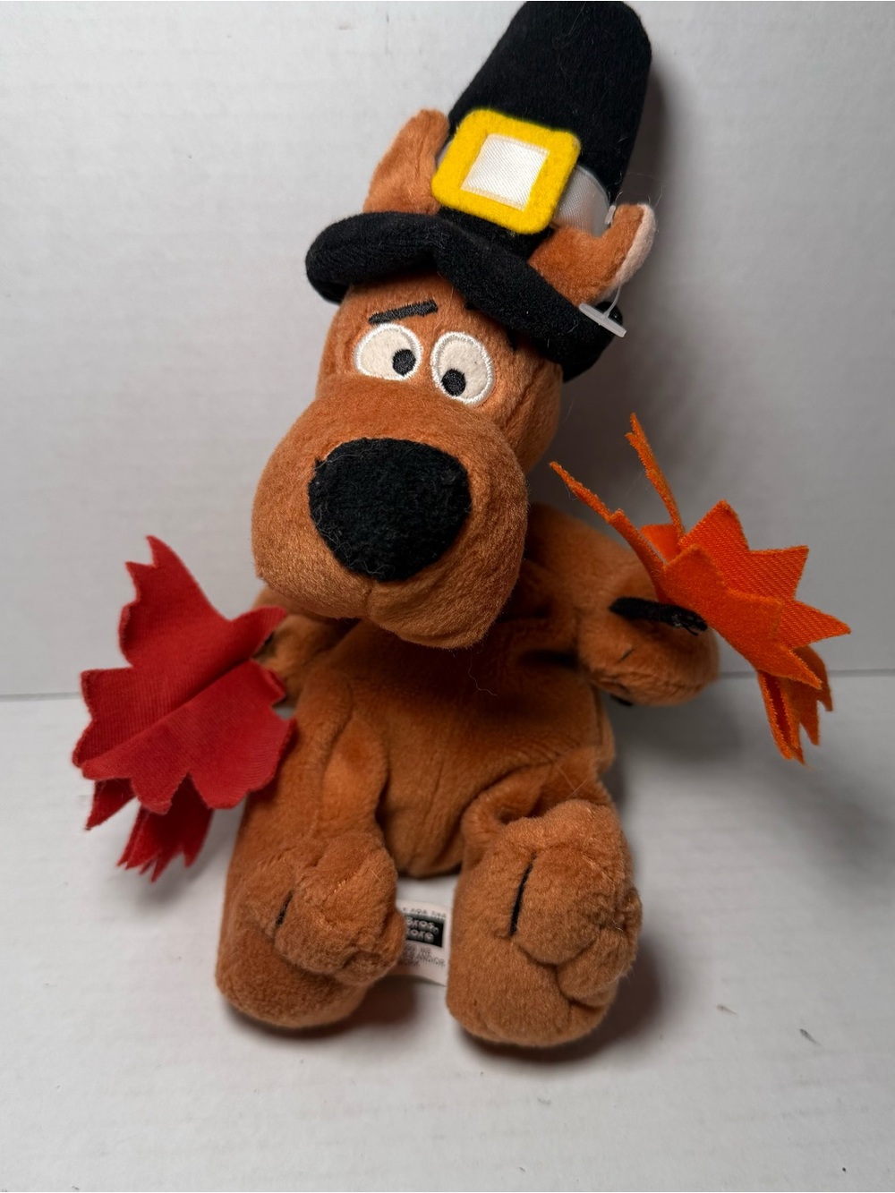 Vintage Scooby Doo 9" Pilgrim Bean Bag plush Warner Bros Studio Store